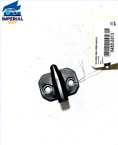2007 - 2013 Mercedes S550 Rear Left Door Lock Striker Latch Catch Plate OEM