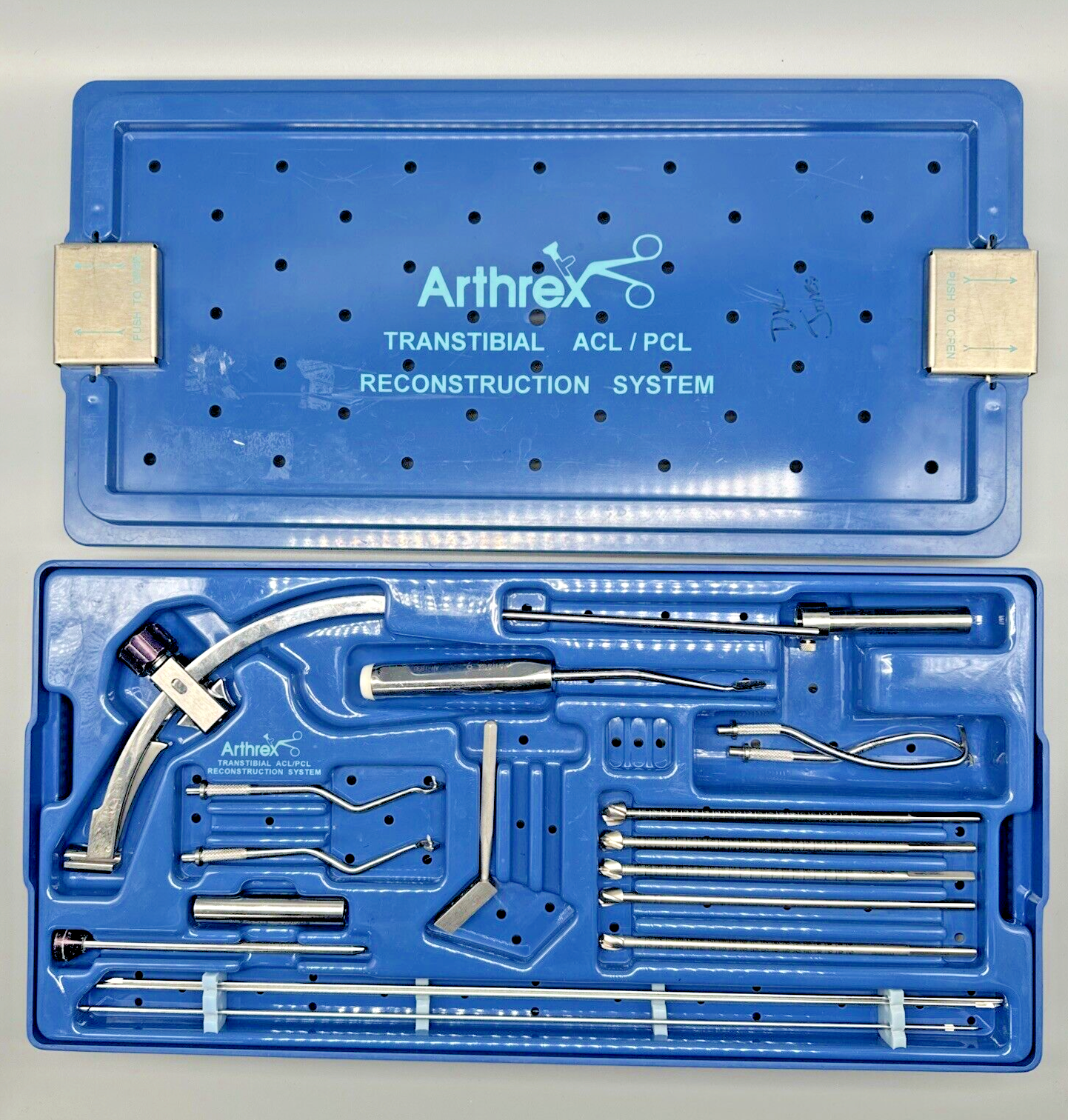 Arthrex ACL/PCL Reconstruction System with Tray, AR-1875 Arthrex ACL/PCL Reconstruction System with Tray, AR-1875