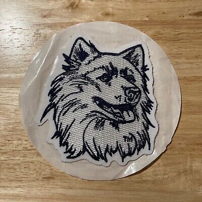 UCONN HUSKIES Vintage Logo Embroidered Iron-On/Stick-On 4'' x 4.5'' Official Patch