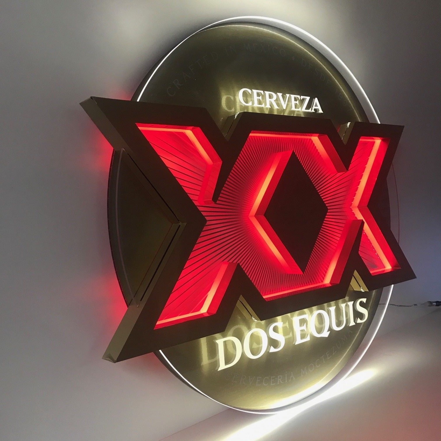 DOS EQUIS Cerveza ~ ROUND COIN ~ Acrylic LED Sign ~ NEW in BOX ~ 24