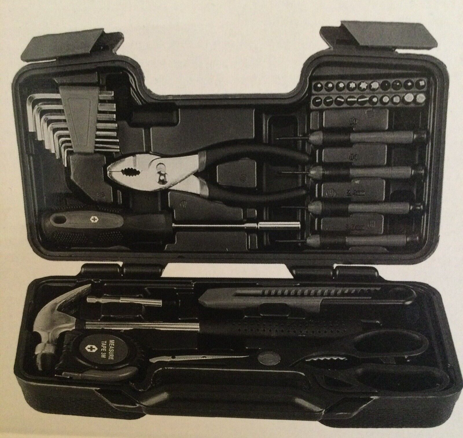 39 Piece Home Tool Kit Swiss Army Brand With Hard Case