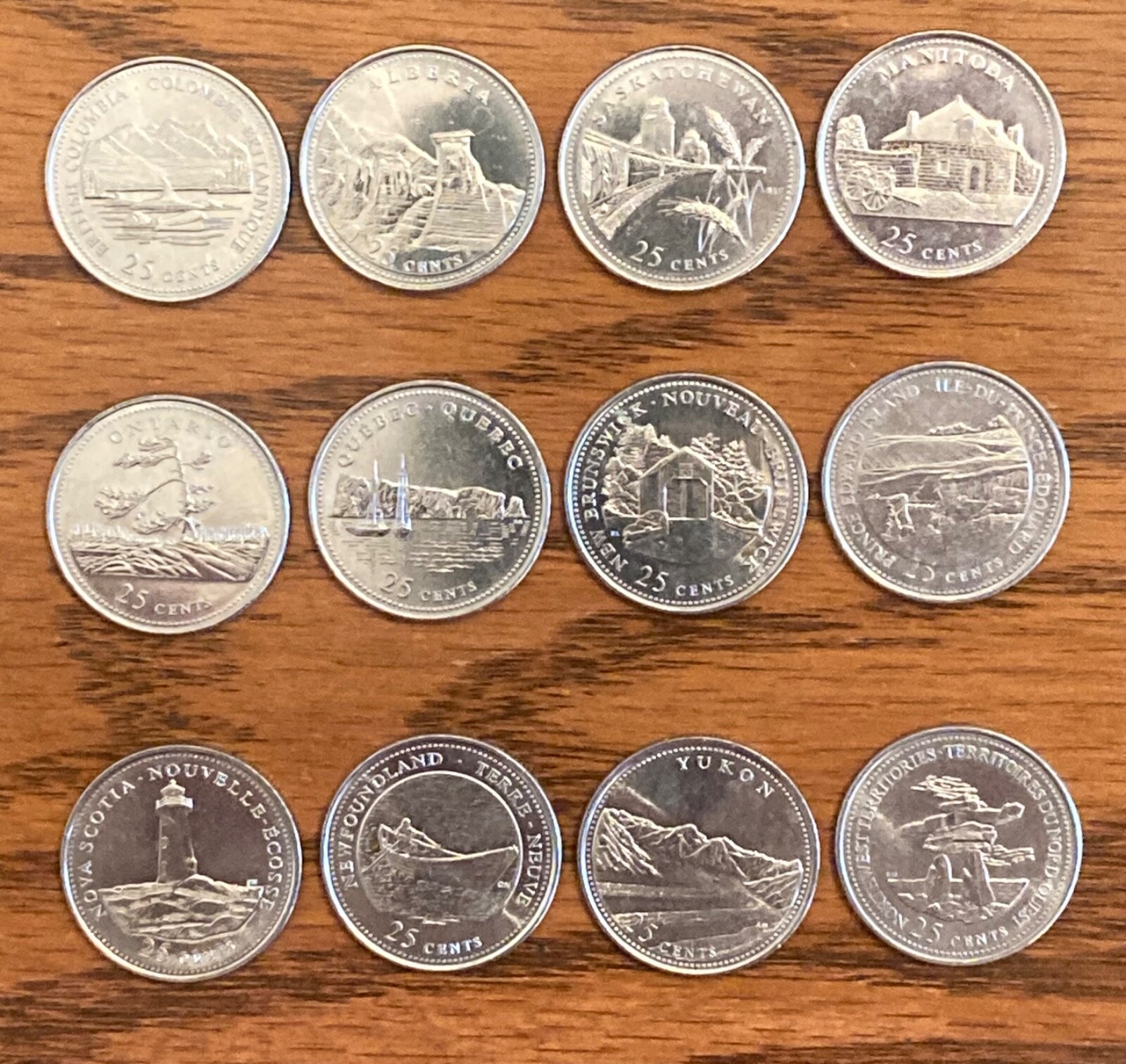 コニャ 🇨🇦 Canada quarter 25 cents coin 125th Anniversary British