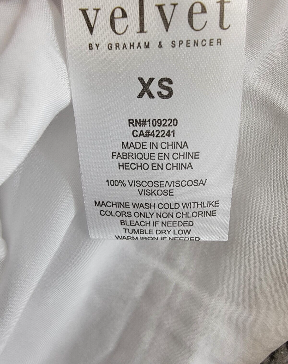 Velvet By Graham & Spencer V-Neck Top Women's XS White Split Neck Long Sleeve - Picture 13 of 16