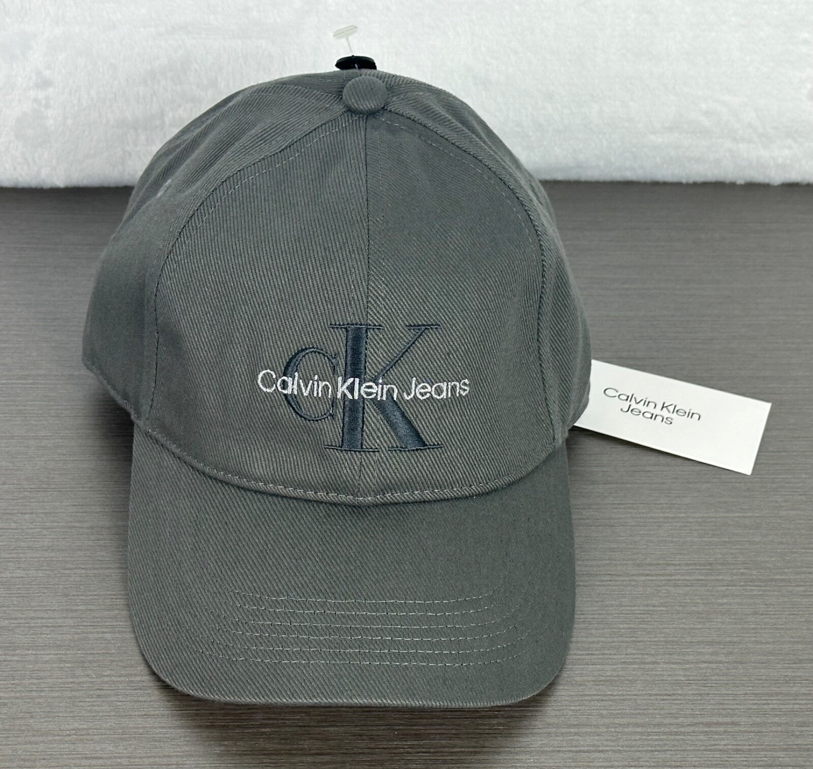 キャップ   Unisex CKJ Small Monogram Logo Ball Cap 5MM179 Calvin Klein Jeans Men's Monogram Logo Black Baseball Cap