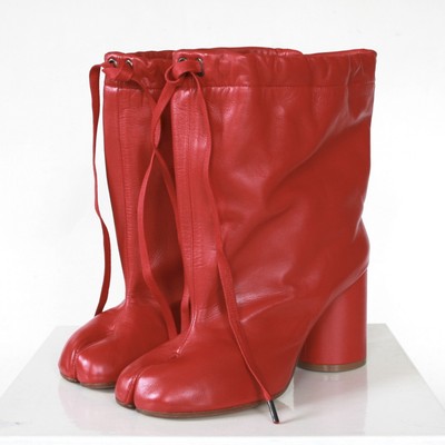 maison margiela tabi red