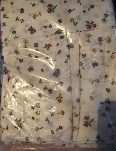 Classic Pooh Disney  Balloon Valance Percale NEW IN PACKAGE X 2  82
