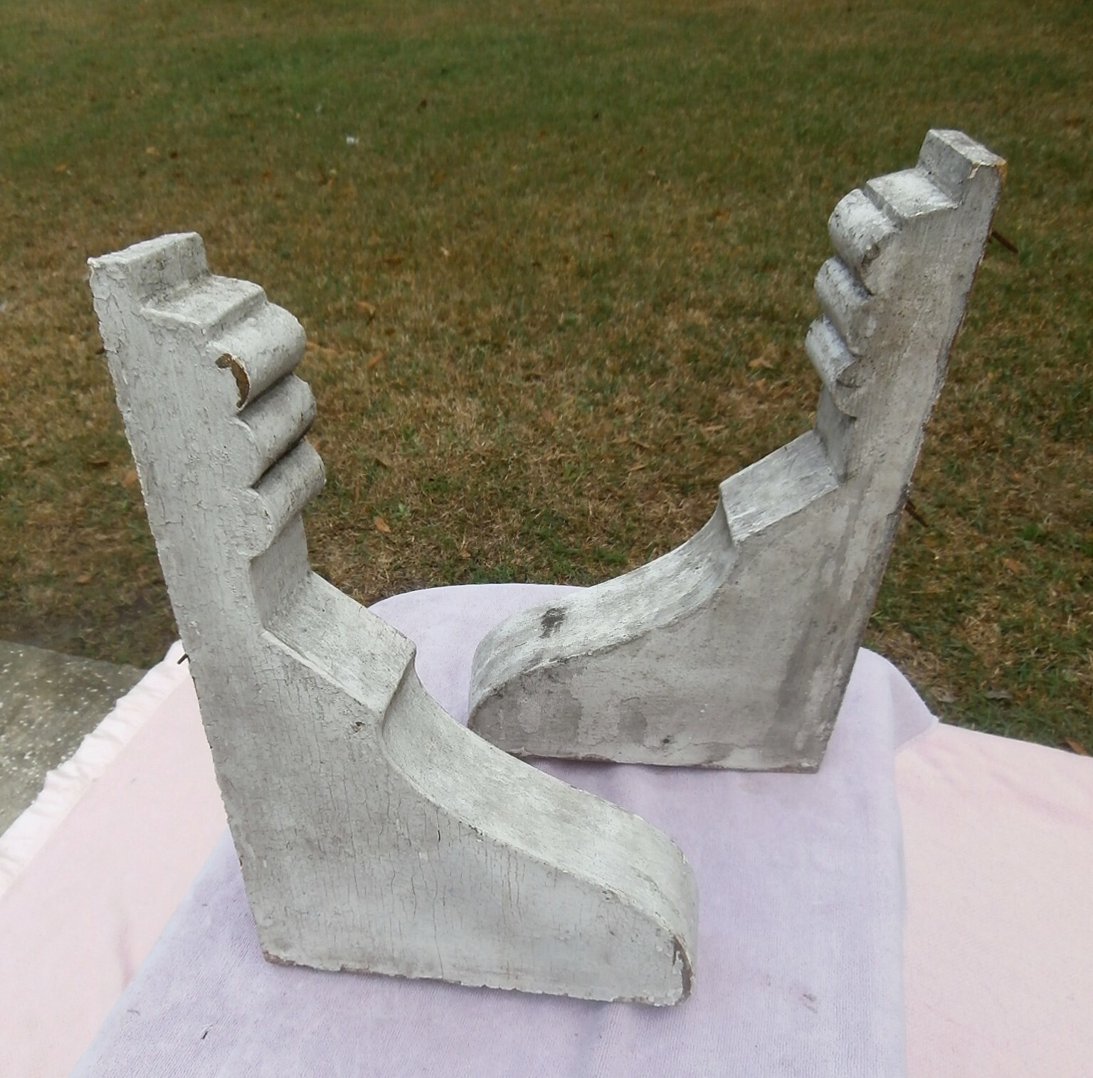 2 Vintage Architectural Wood Corbels Supports – Both for