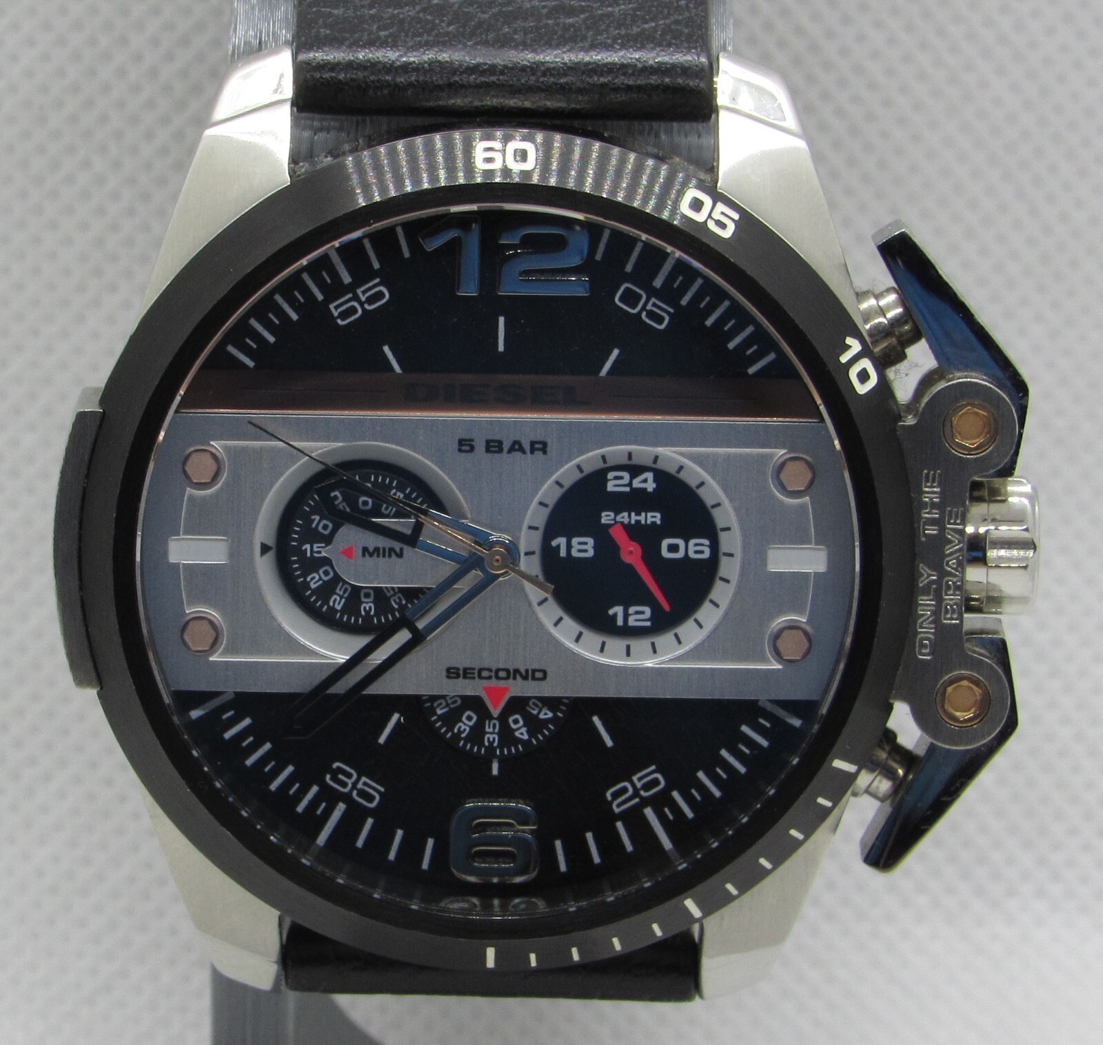Men's Diesel DZ-4361 Barely Worn Quartz Chronograph Watch