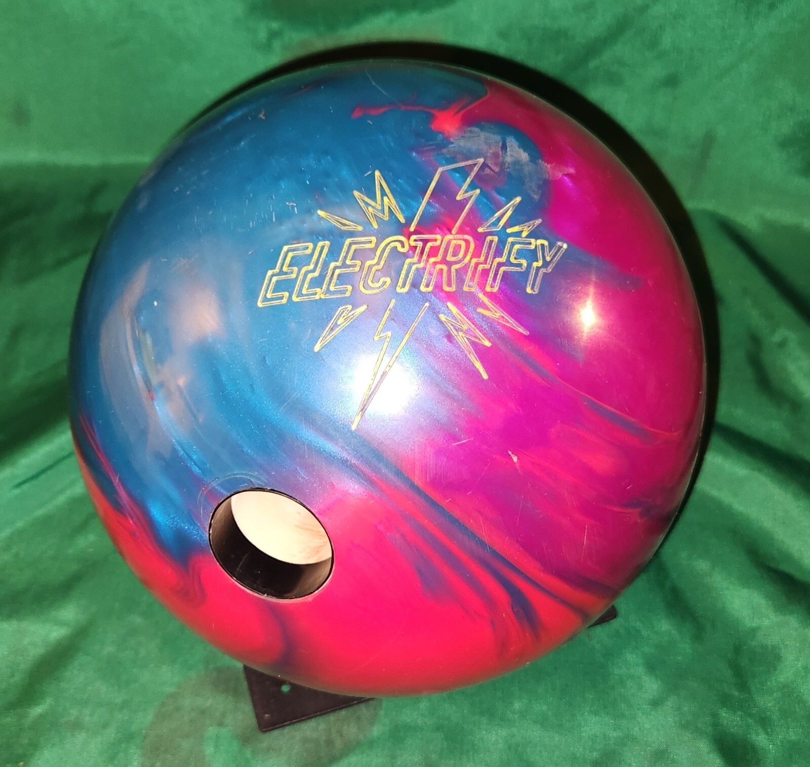 Storm Electrify Pearl Bowling Ball 15lbs, Multi