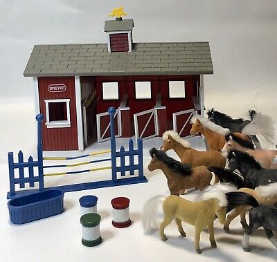Breyer Stablemates Red Barn 3 Stall Horse Stable Lot Felt Horses w/ Accessories
