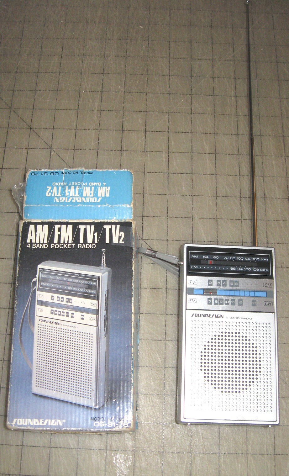 SOUNDESIGN 4 Band Am/Fm/Tv1/Tv2 Transistor Radio Model 31-78 SOUNDESIGN 4 Band Am/Fm/Tv1/Tv2 Transistor Radio Model 31-78