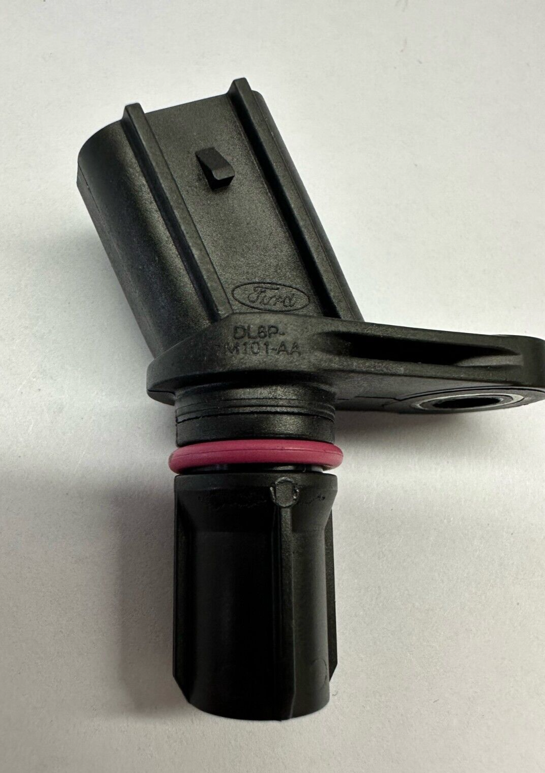 2009-2022 Ford Transaxle Output Speed Sensor DY1253 DL8Z 2009-2022 Ford Transaxle Output Speed Sensor DY1253 DL8Z