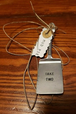 MUD PIE Sweet Revenge Wedding Hostess & Cookie Serving Platter Napkins & Spatula