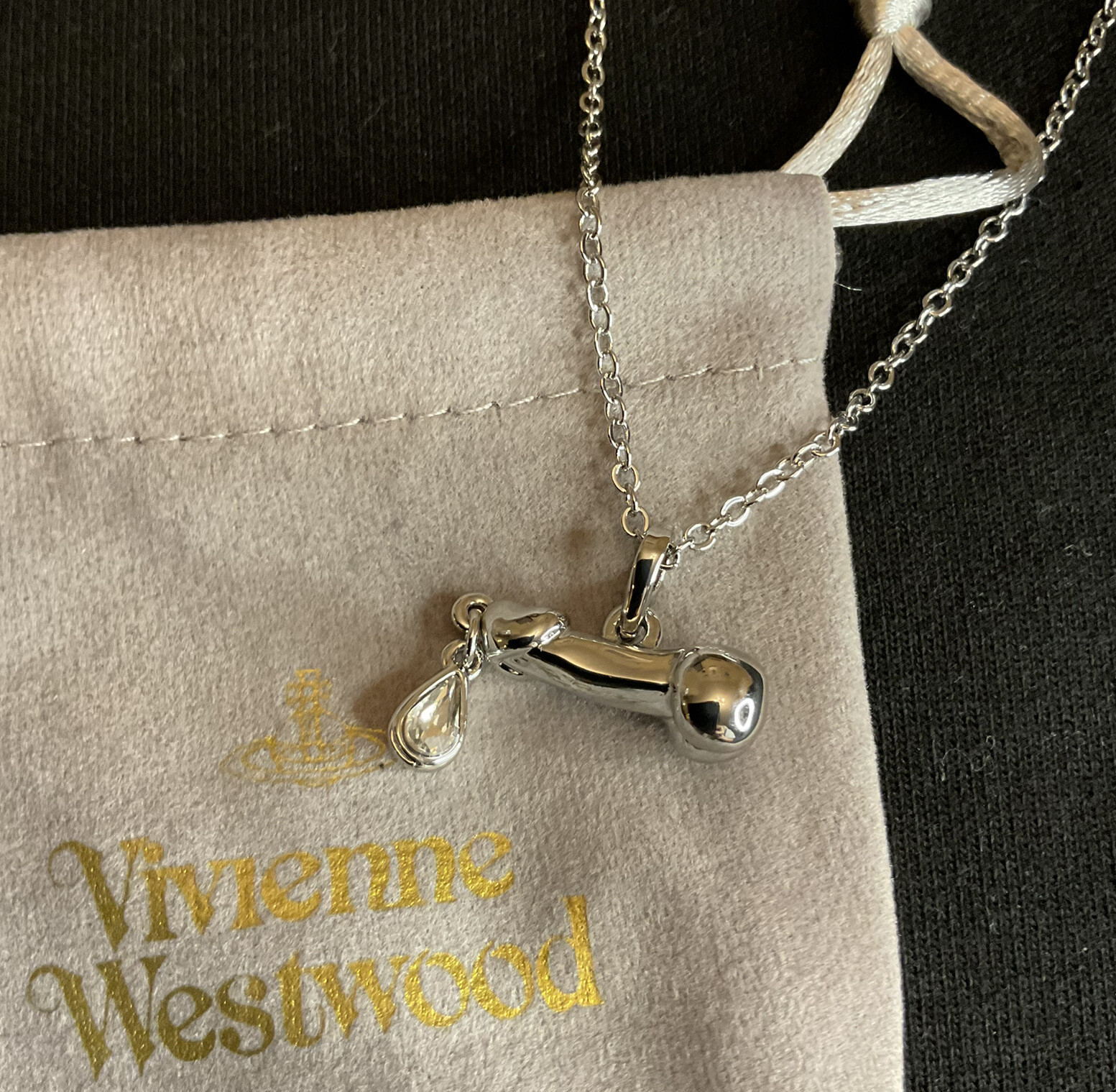 Vivienne Westwood ペニガンネックレス Penis Pendant Necklace in GOLD | Vivienne Westwood®