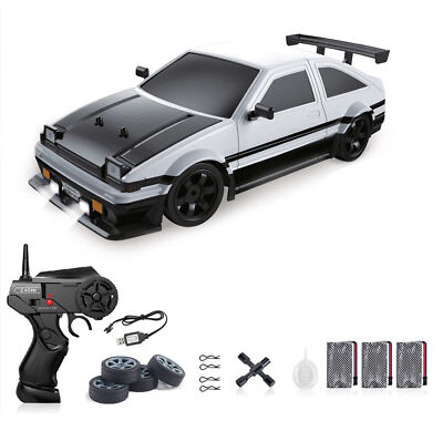 Remote Control Car 1:16 18KM/H Remote Control Racing Car w/LED Lights Spray U4C3