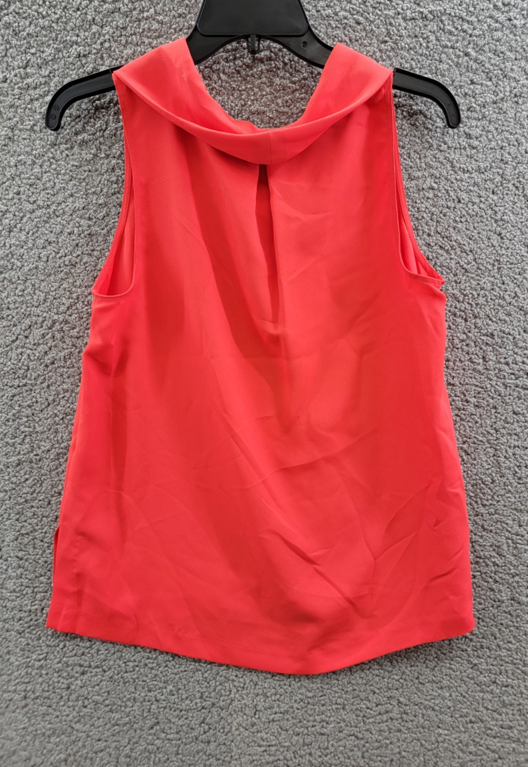 Vince Camuto Sleeveless Cowl Neck Top Women's S Tulip Red Keyhole Back Pullover - Picture 12 of 15