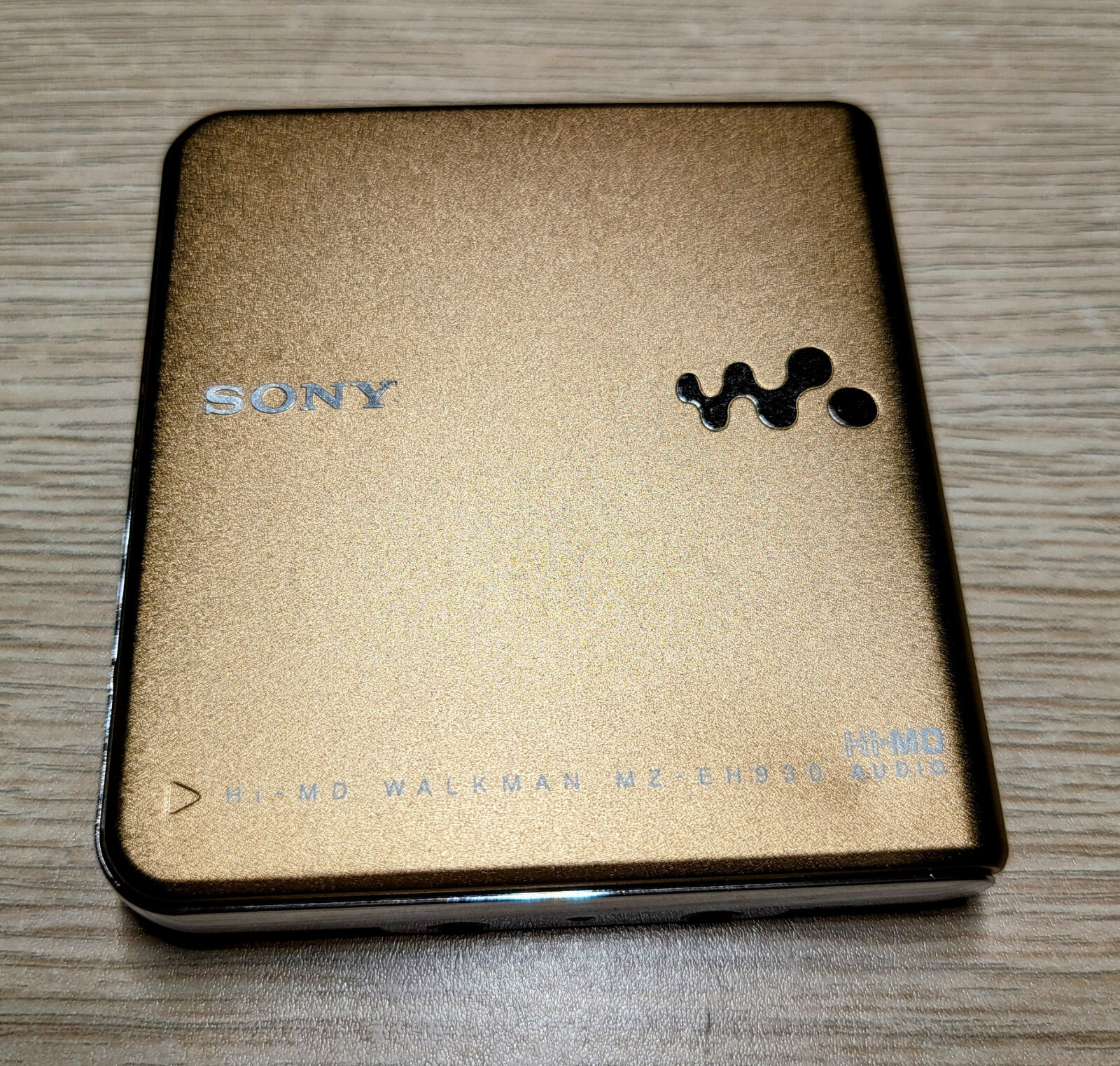 即発送 SONY MZ-EH930 シルバー Amazon.co.jp: MZ-EH930 S Hi-MDウォークマン(再生専用) : 家電