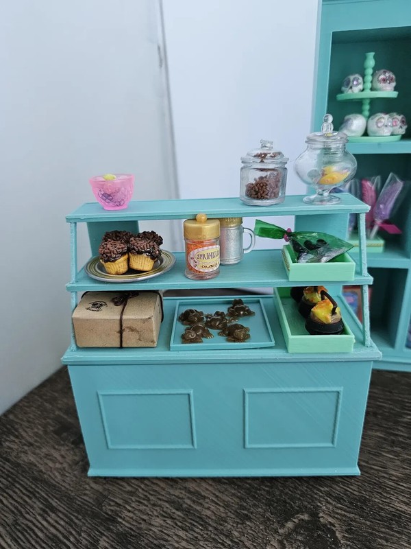 Miniverse Bakery Case HoneyDukes Sweet Shop 1:6 Scale Display Piece