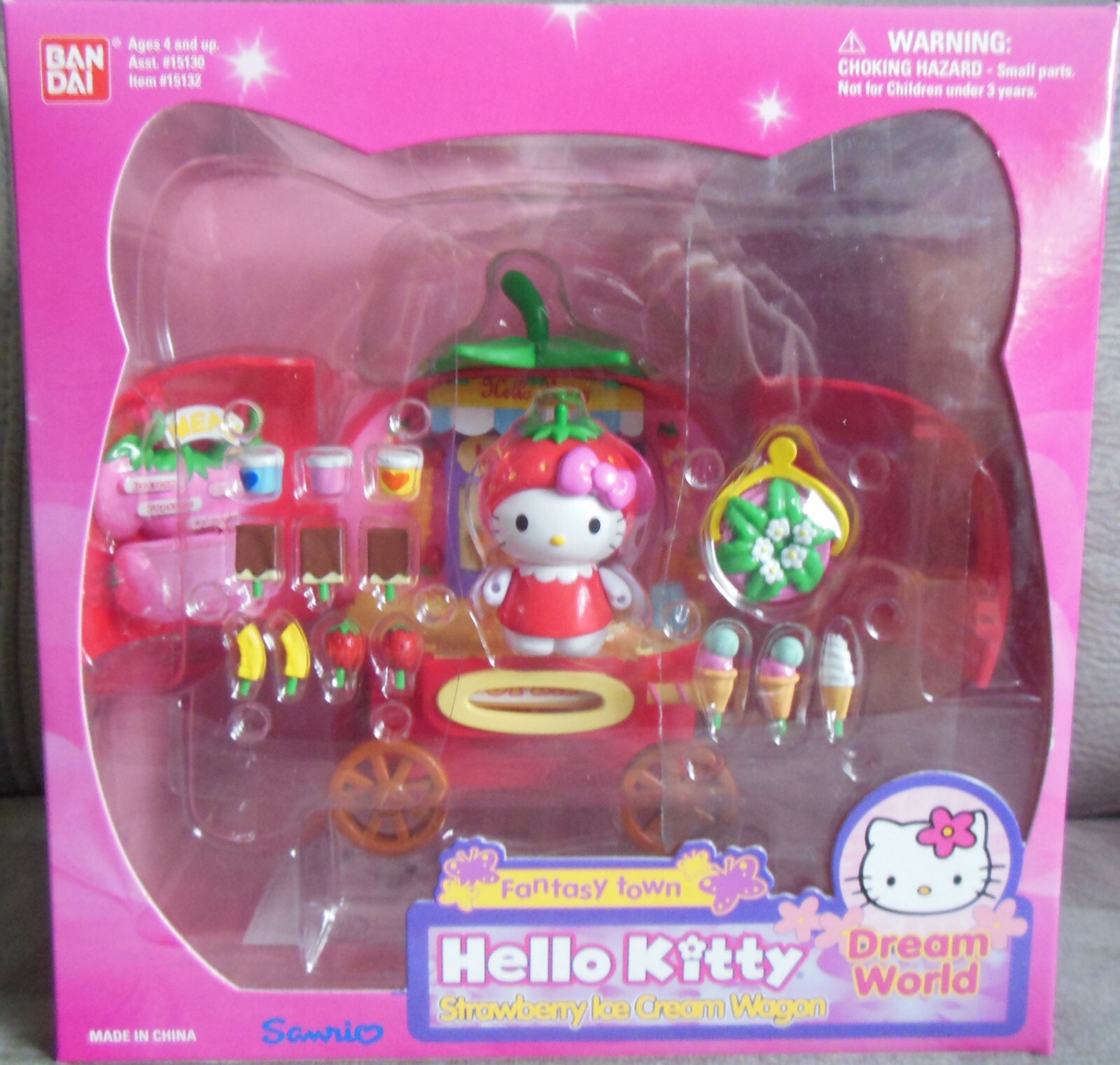 Hello Kitty Strawberry Ice Cream Wagon Fantasy Town Dream