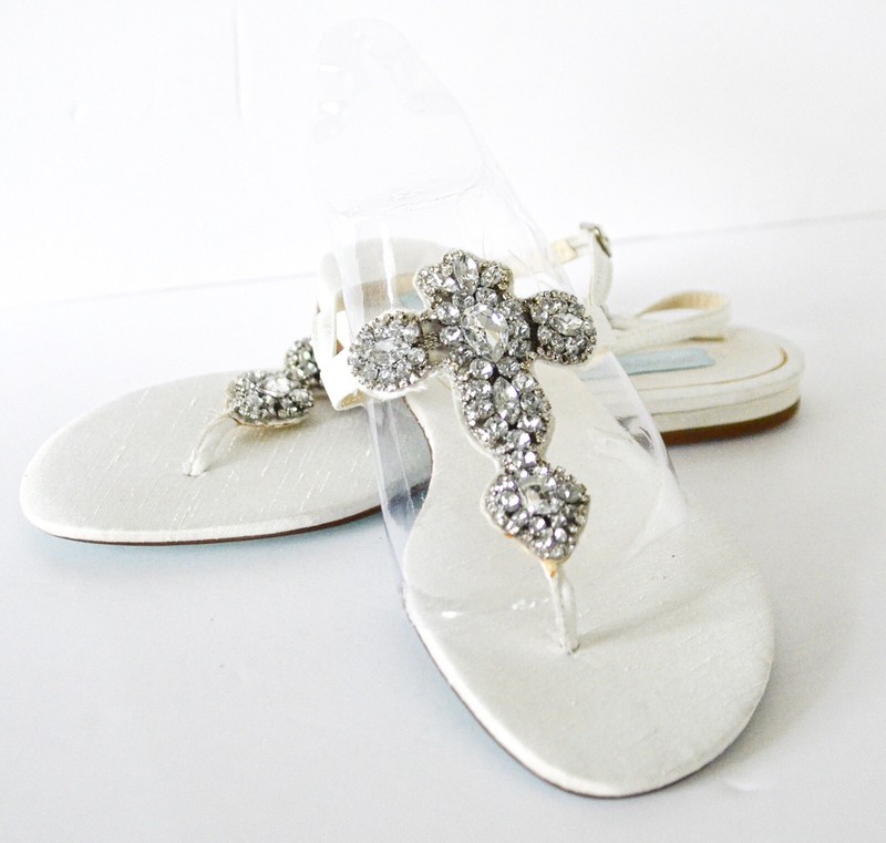 betsey johnson gem sandal