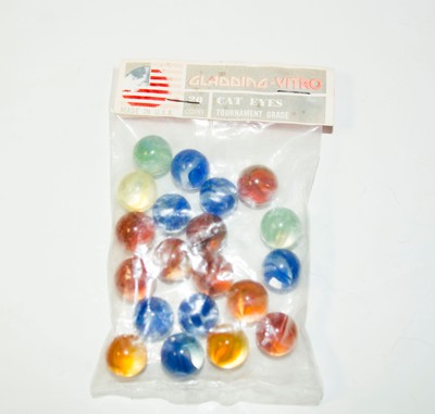 Vintage Gladding Vitro-Agate Cat Eyes 20 Piece Tournament Grade Glass Marbles