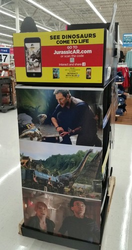 Jurassic World Fallen Kingdom Wal-Mart Indoraptor/ Blue Cube Display Standee