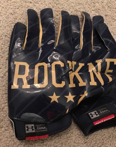 2017 USED NOTRE DAME FOOTBALL UNDER ARMOUR ROCKNE GLOVES SIZE 2XL