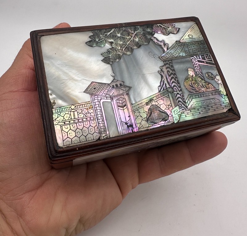 Ancienne Boite Quadrangulaire En Bois IncrustÃ© De Nacre Chine DÃ©But Xxe SiÃ¨Cle