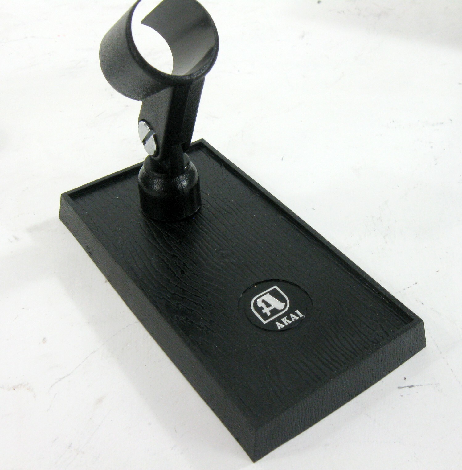 AKAI DM-13 LARGE VINTAGE MICROPHONE IN BOX WITH STAND 50K * NICE!