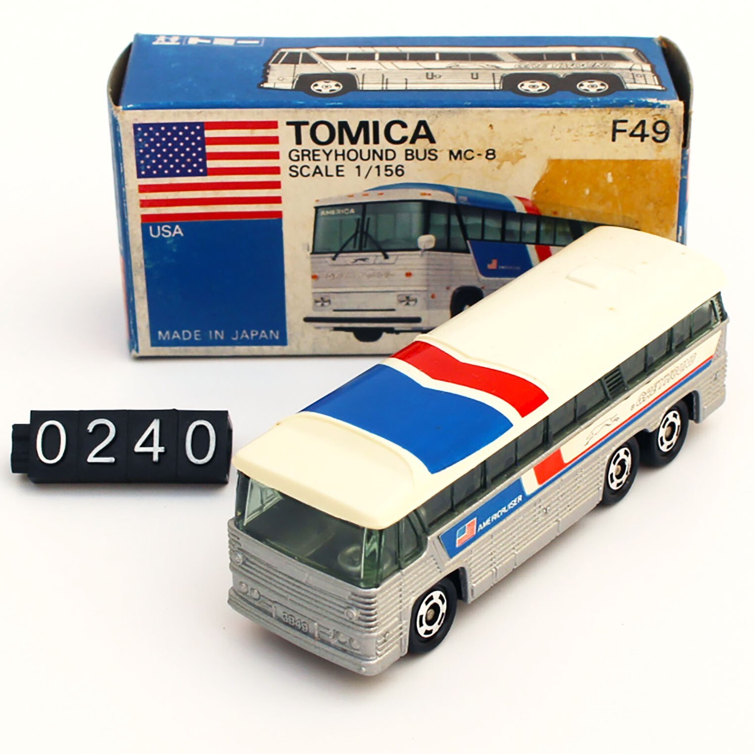 【MADE IN JAPAN】トミカF49・グレイハウンドMC-8 1/156 New Tomica F49 Greyhound Bus MC8 Scale 1/156 Made in Japan