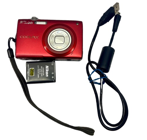Nikon COOLPIX レッド 充電器付き Nikon coolpix s6000 レッド 充電器付き デジタルカメラ
