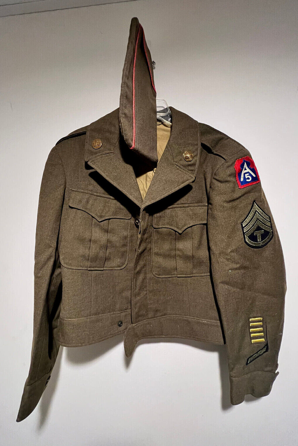 WW2 IKE 38R USA Army Field Wool Jacket W/ Patches 1944 WW2 IKE 38R USA Army Field Wool Jacket W/ Patches 1944