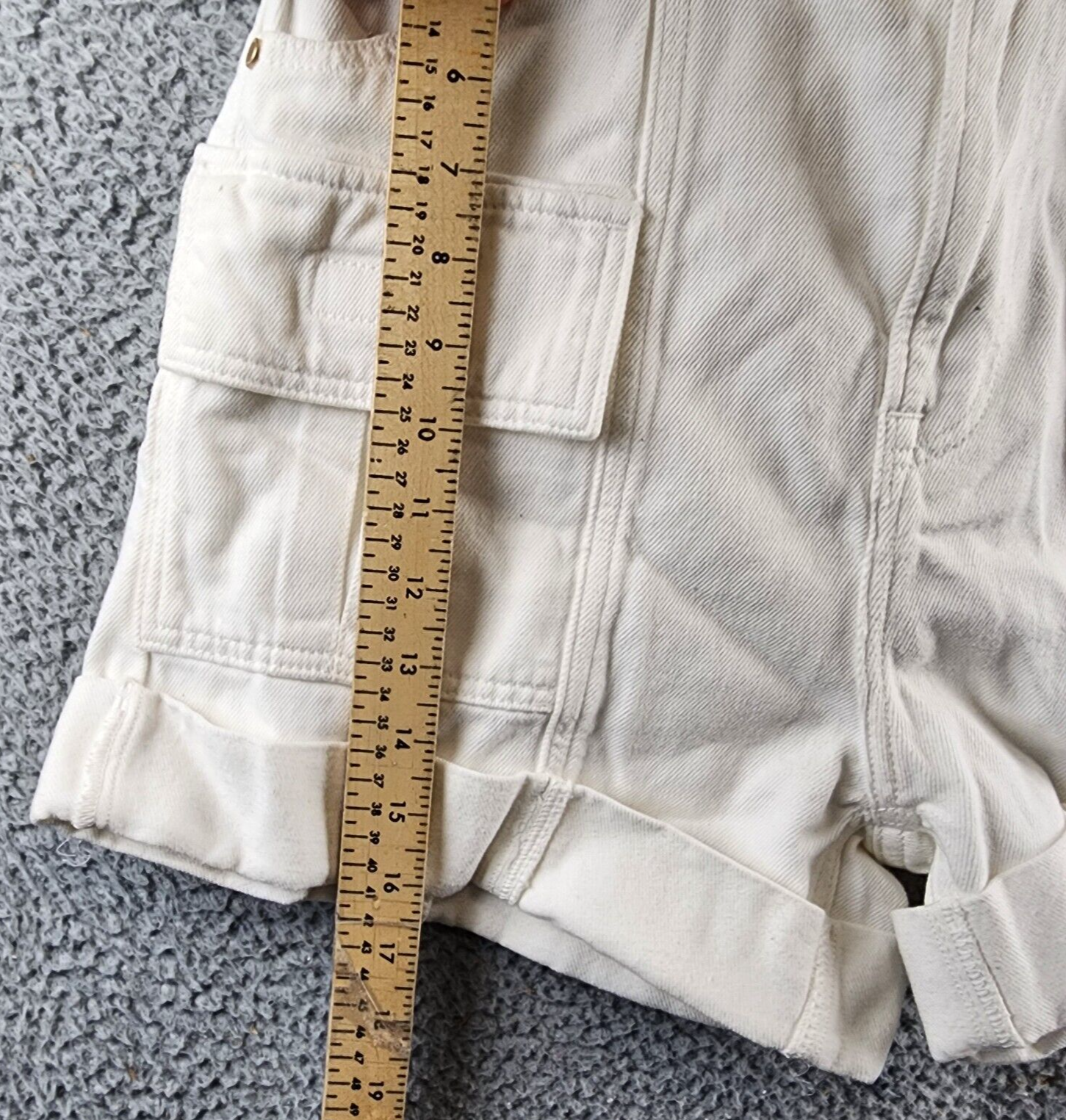 Essentiel Antwerp Delay Denim Cargo Shorts Women's 24 Off White Button Closure~ - Picture 6 of 14