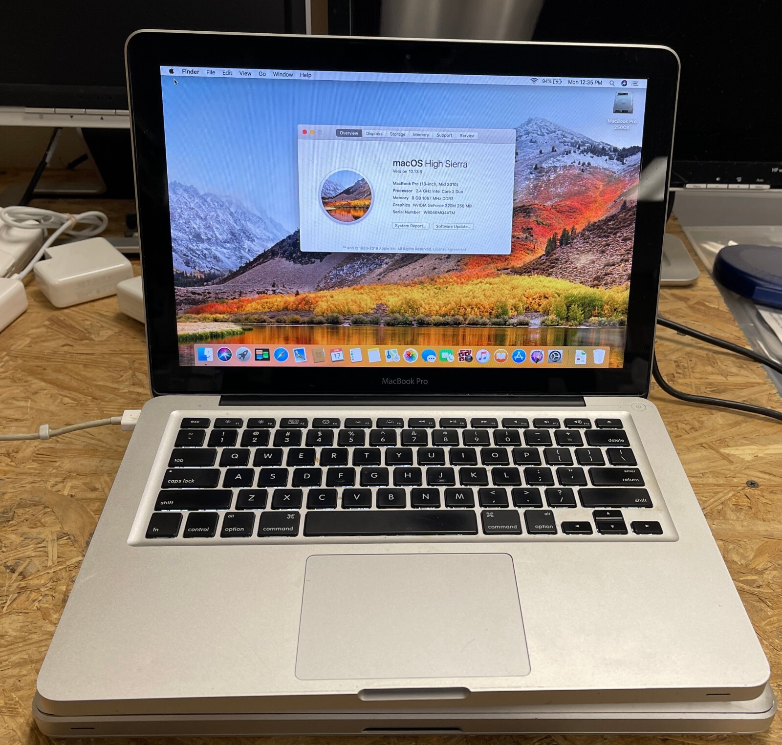 Apple MacBook Pro 13-inch November 2010 2.4GHz Intel Core 2
