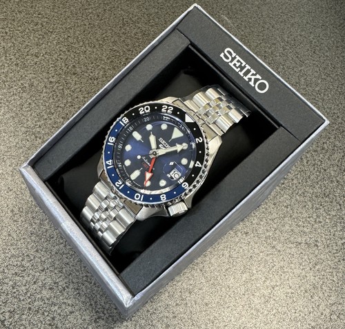 Pre-owned Seiko 5 Sports Skx Series Automatic Gmt Blue Dial Watch Ssk003 / Tag Japan