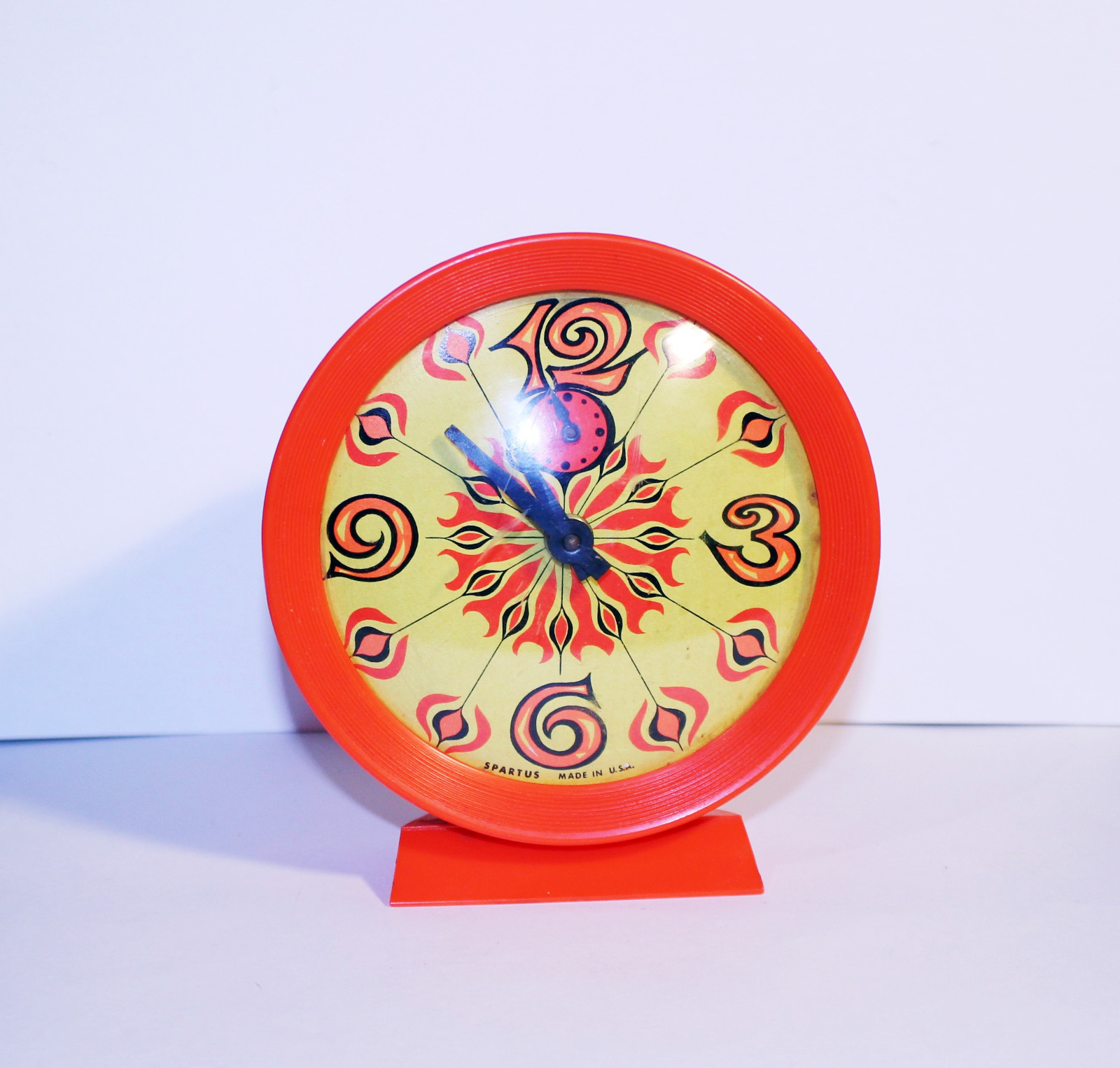 Vintage 60s Spartus Clock, Orange and Yellow Clock, Vintage 60s Decor