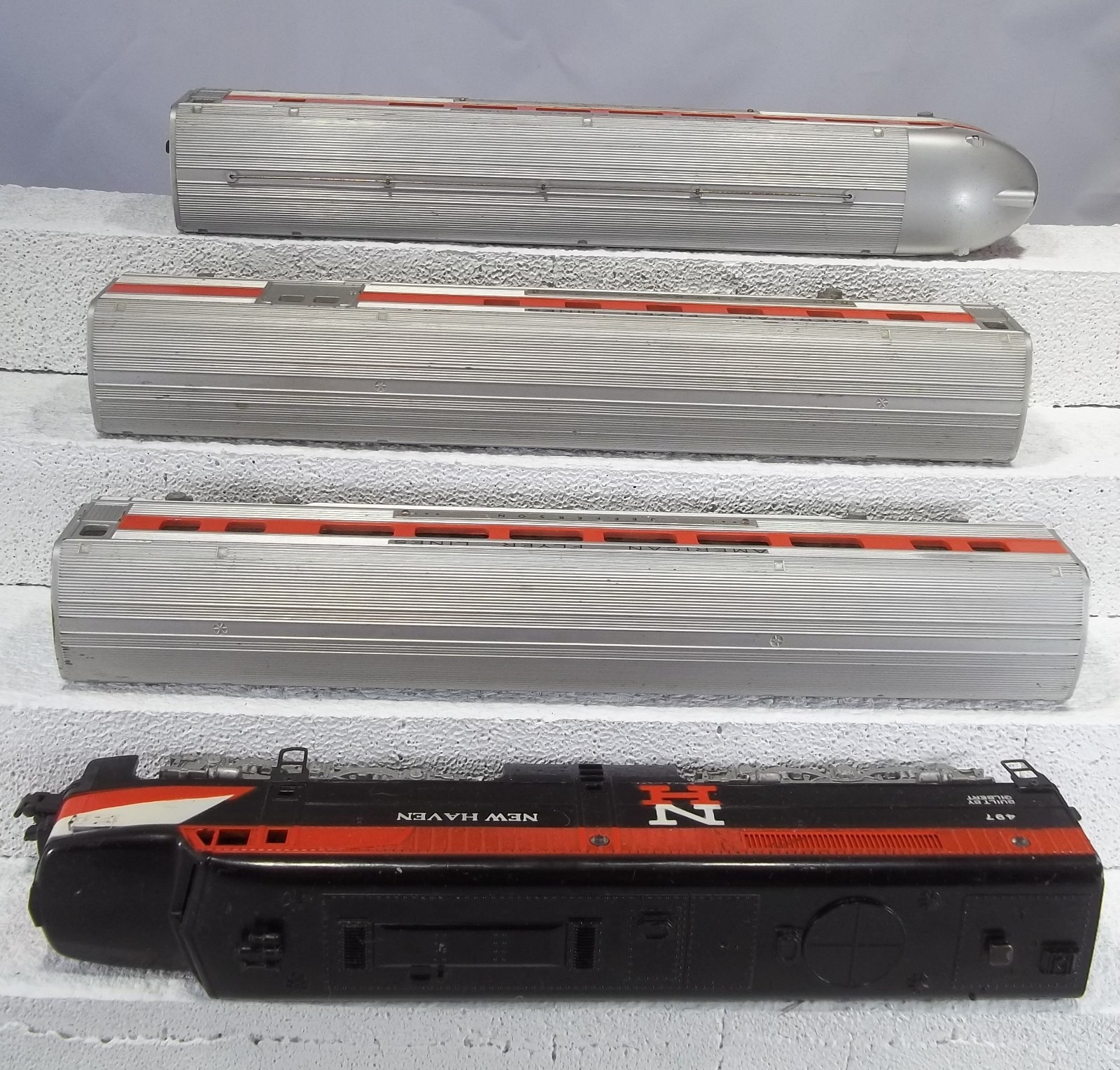 AMERICAN FLYER #20340 NEW HAVEN DIESEL PASSENGER TRAIN SET