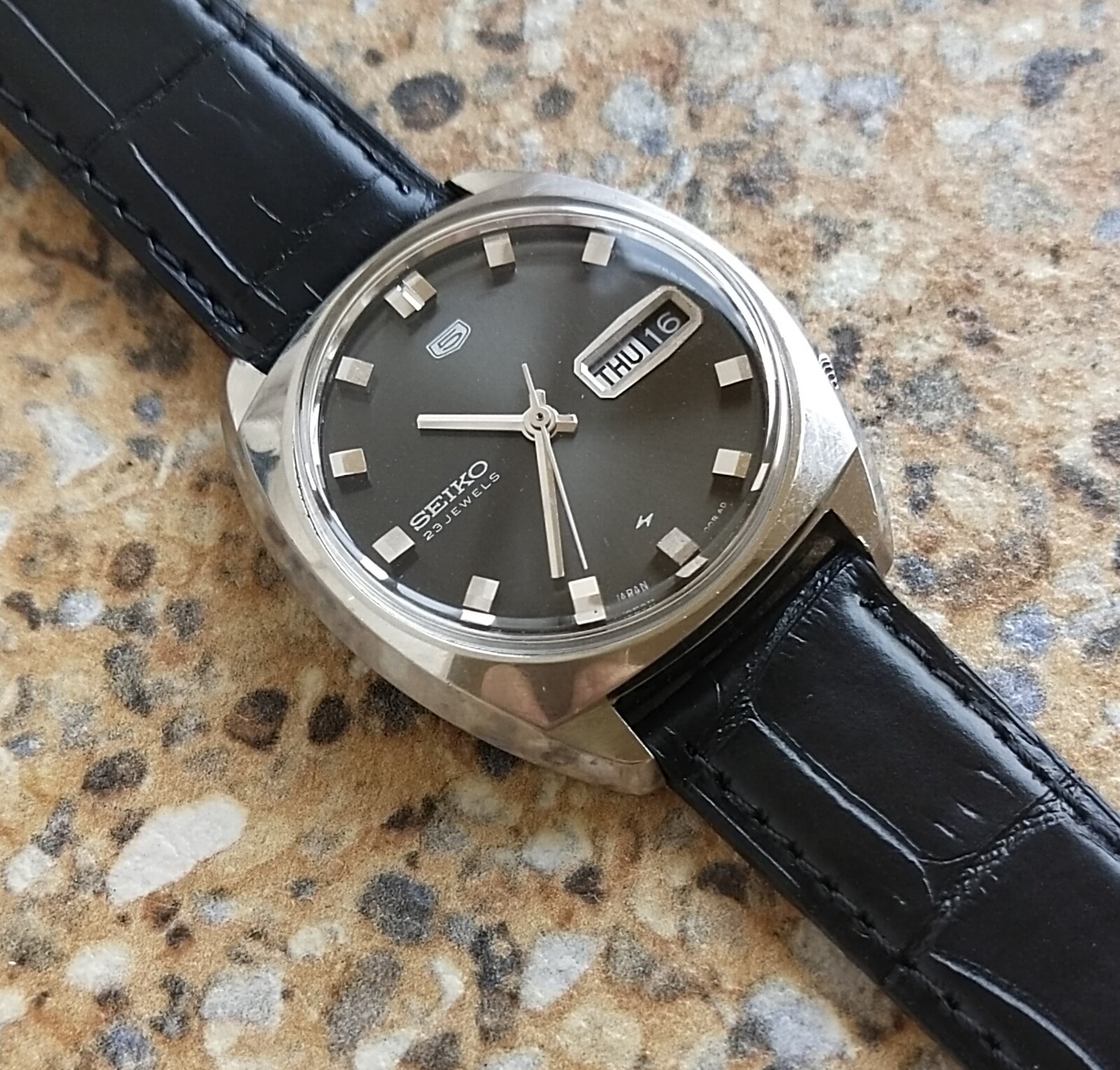 seiko 5126