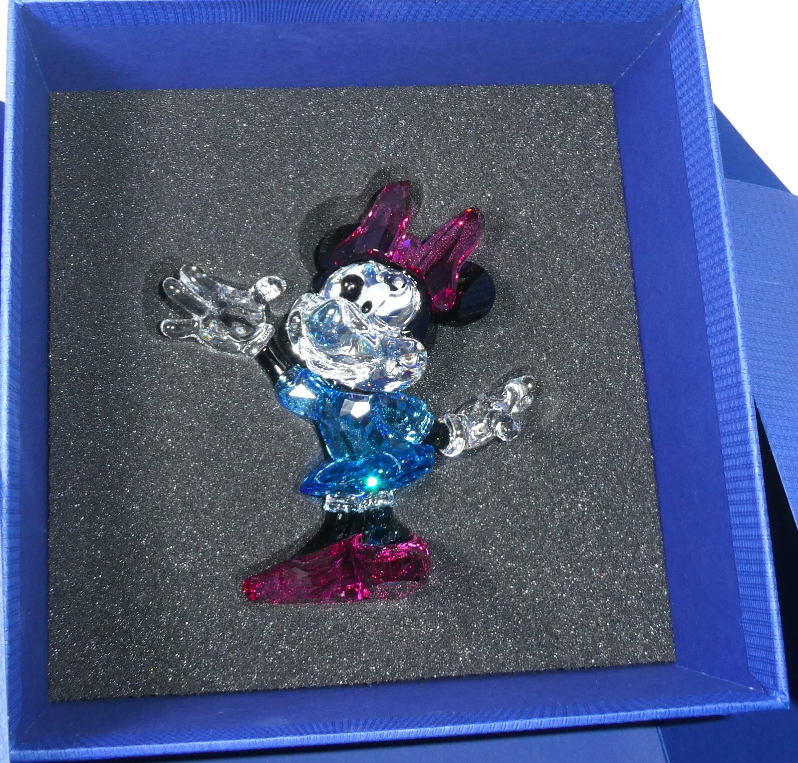VIP価格【SWAROVSKI】スワロフスキー Disney Minnie Mouse SWAROVSKI スワロフスキー ネックレス Disney Minnie Mouse