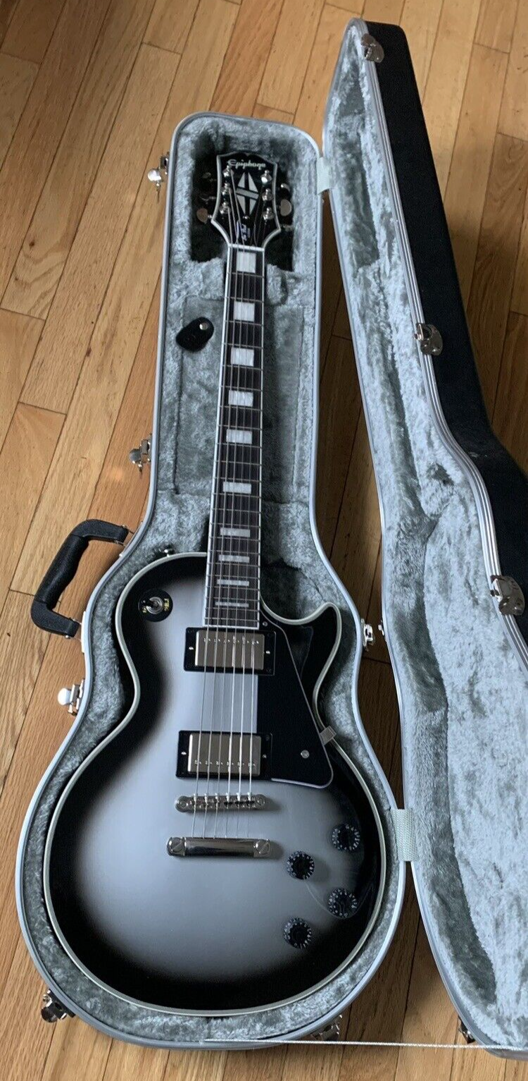 Epiphone Les Paul Custom Pro Limited-Edition Electric Guitar Silver Burst