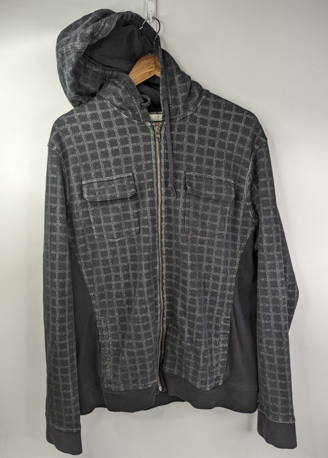 メンズ リバーシブルパーカー チェック柄 ストリート G00289 Rock & Republic Black and Gray Checkered Full Zip Hoodie