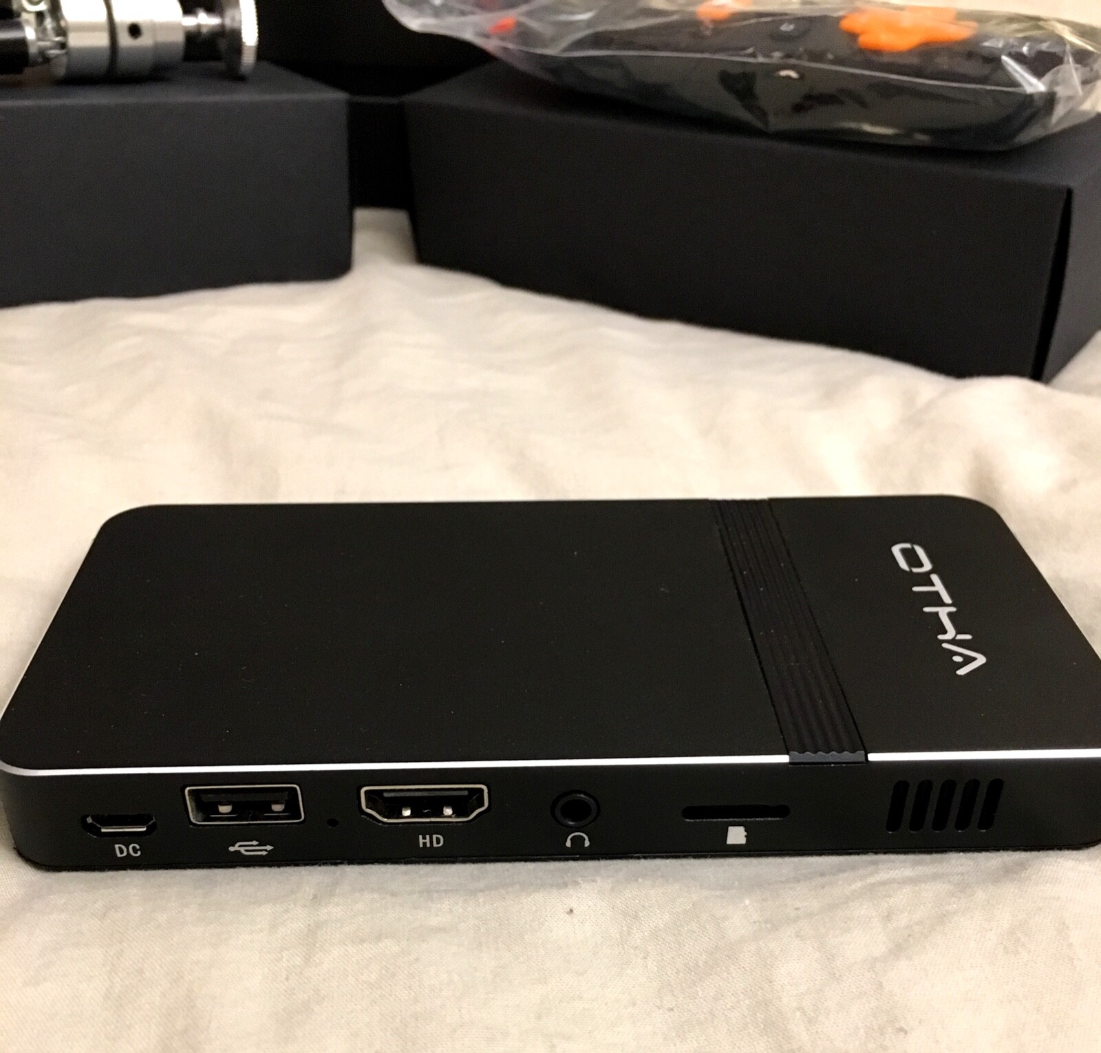 Mini Portable Projector - OTHA 1080p HD Rechargeable DLP Pico Projector w... New