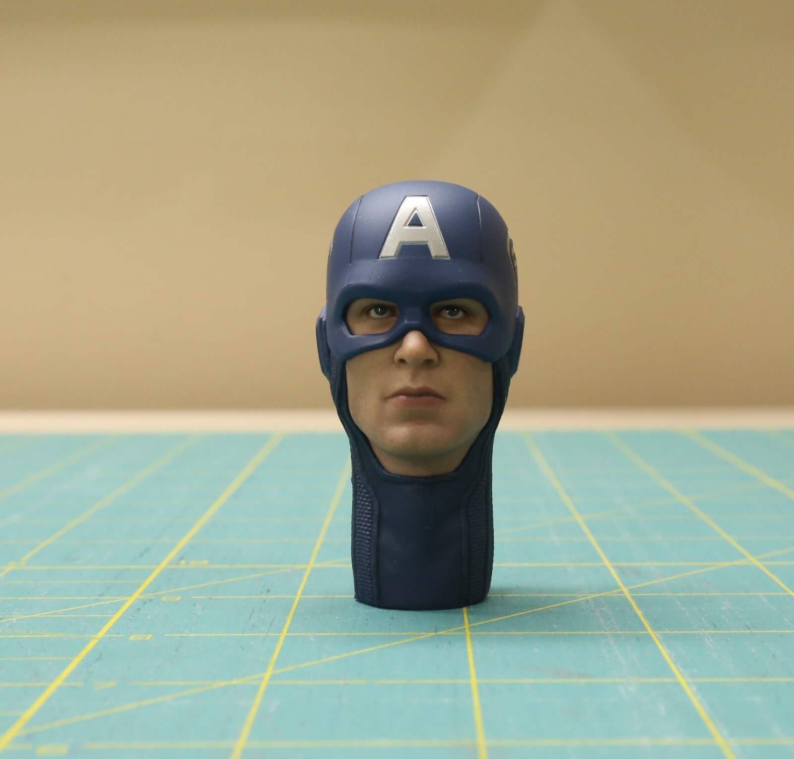 Hot Toys MMS174 Captain America The Avengers 1/6 Scale