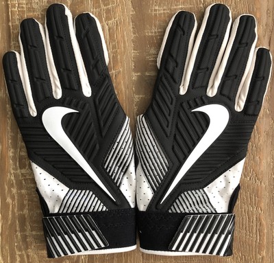 nike football gloves xxl