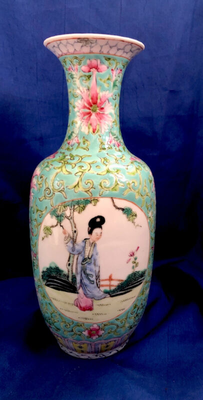 Chinese Turquoise Porcelain Vase Early People’s Republic Famille Rose C 1949-66