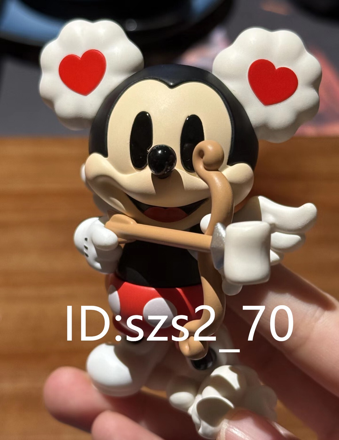 【レアPOP MART woodcut Mickey シークレット 1点】 レアPOP MART woodcut Mickey シークレット 1点】