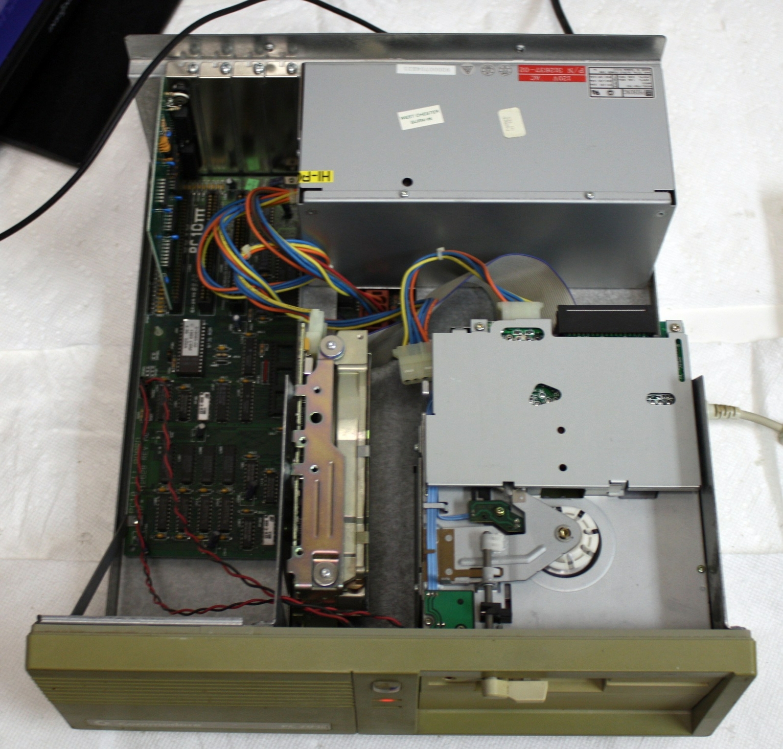 Vintage Commodore Colt PC20-III 8088 IBM PC Clone MS DOS 3.21 640kB RAM, TESTED!