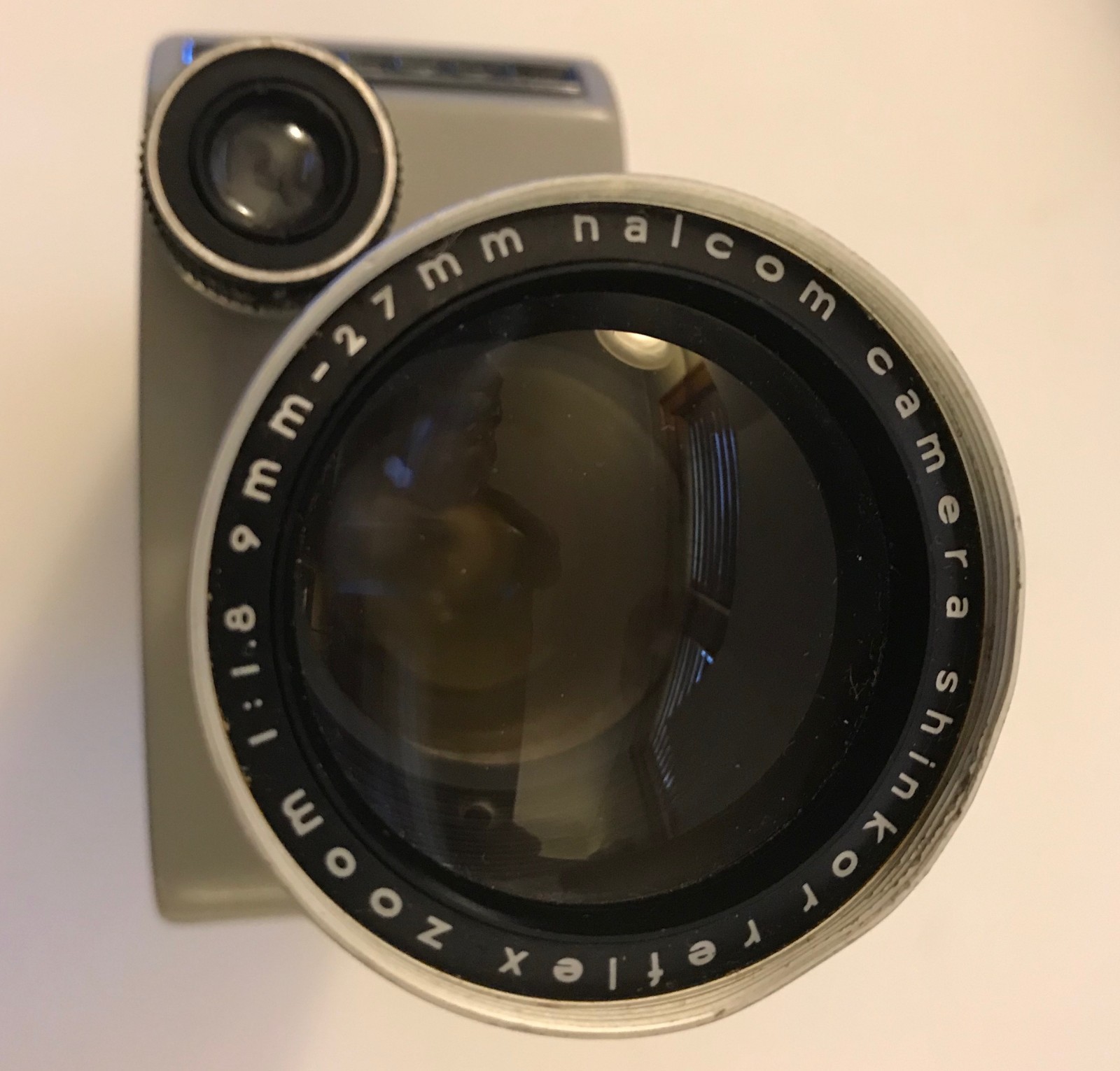 Vintage Nalcom Synchrozoom Cine Camera - Shinkor Reflex 9 - 27 mm w. Case