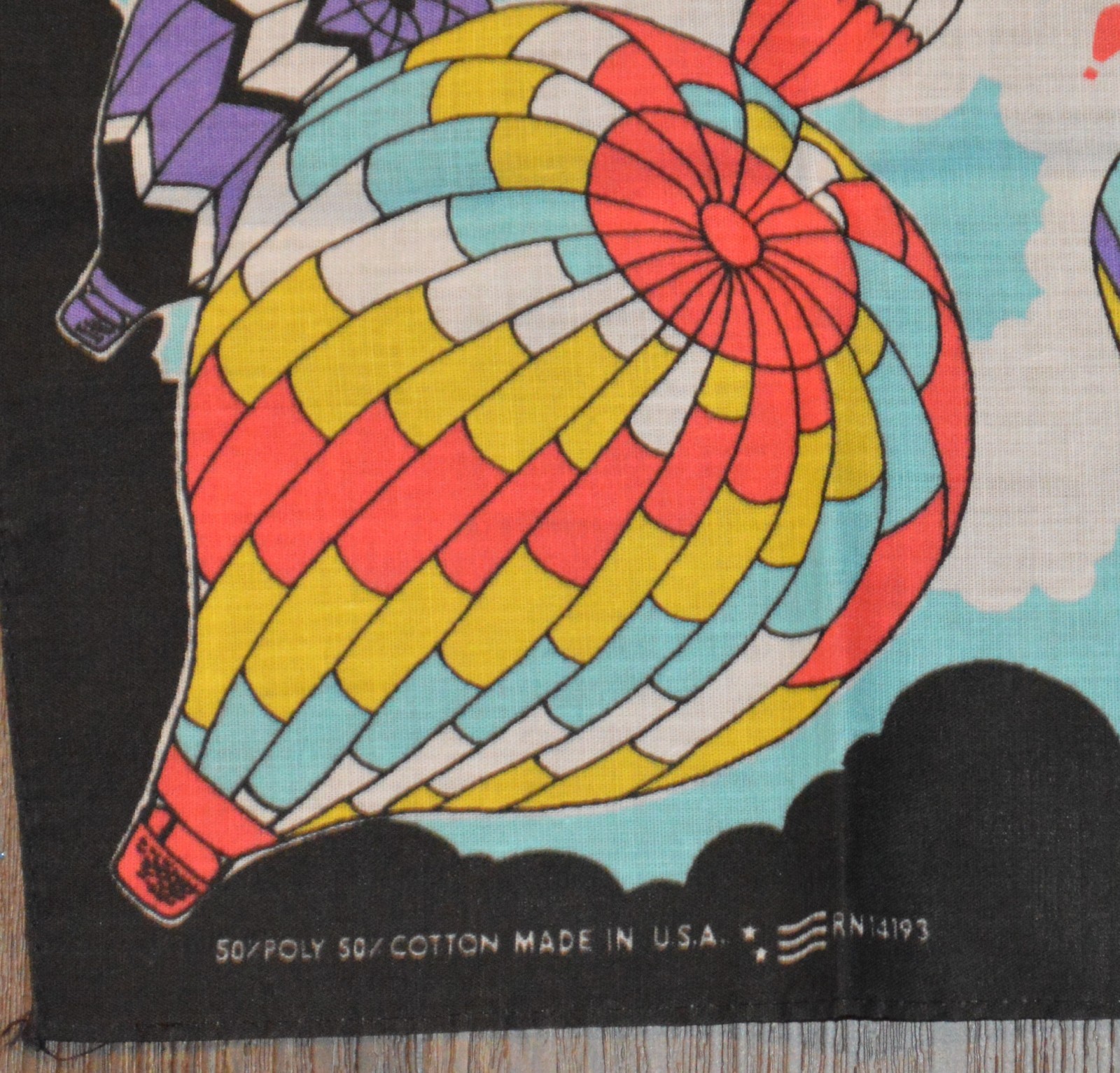 2 HOT AIR BALLOON BANDANNAS RN14193 USA 1-PURPLE-1 BLACK NEW