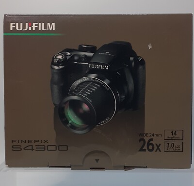 Fujifilm Finepix S4300 Camera W/ 8G SD Card